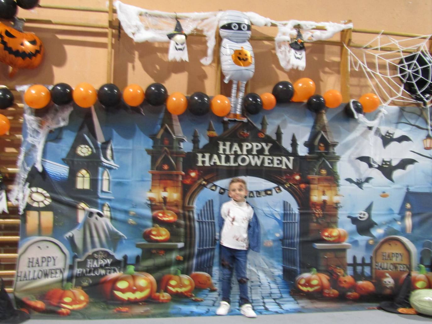 Lumbrales celebra una tarde de Halloween