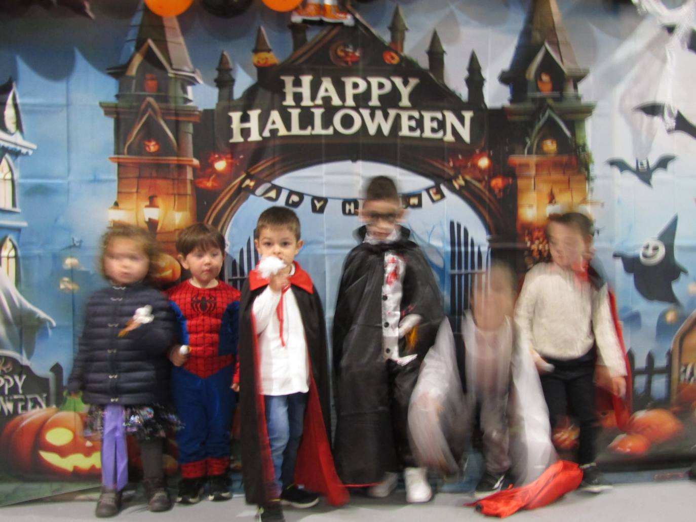 Lumbrales celebra una tarde de Halloween