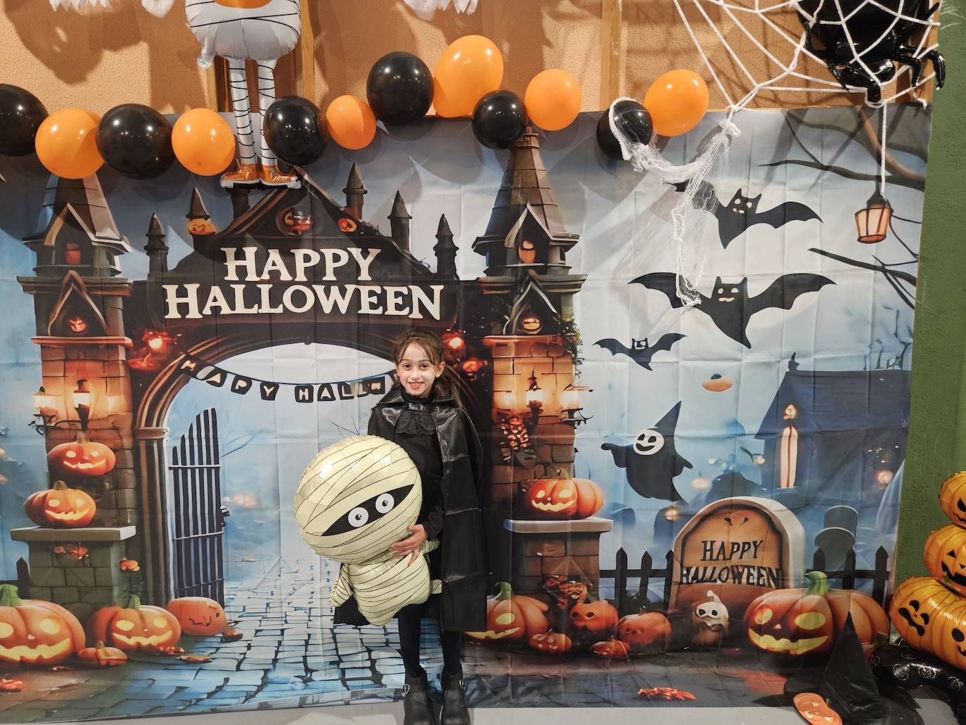 Lumbrales celebra una tarde de Halloween