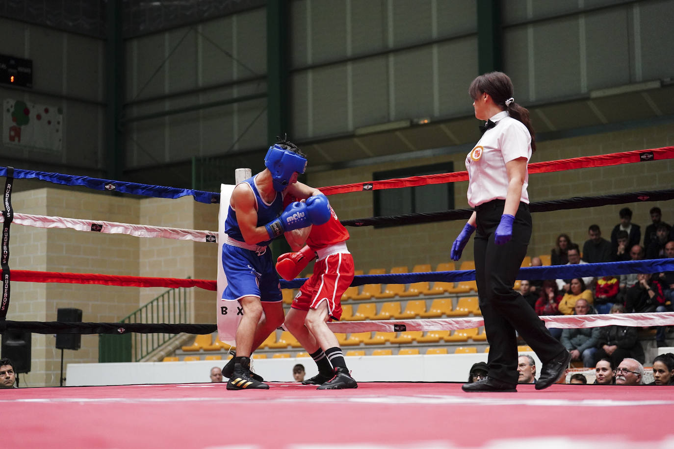 Entretenida velada de boxeo organizada por el Knock Out