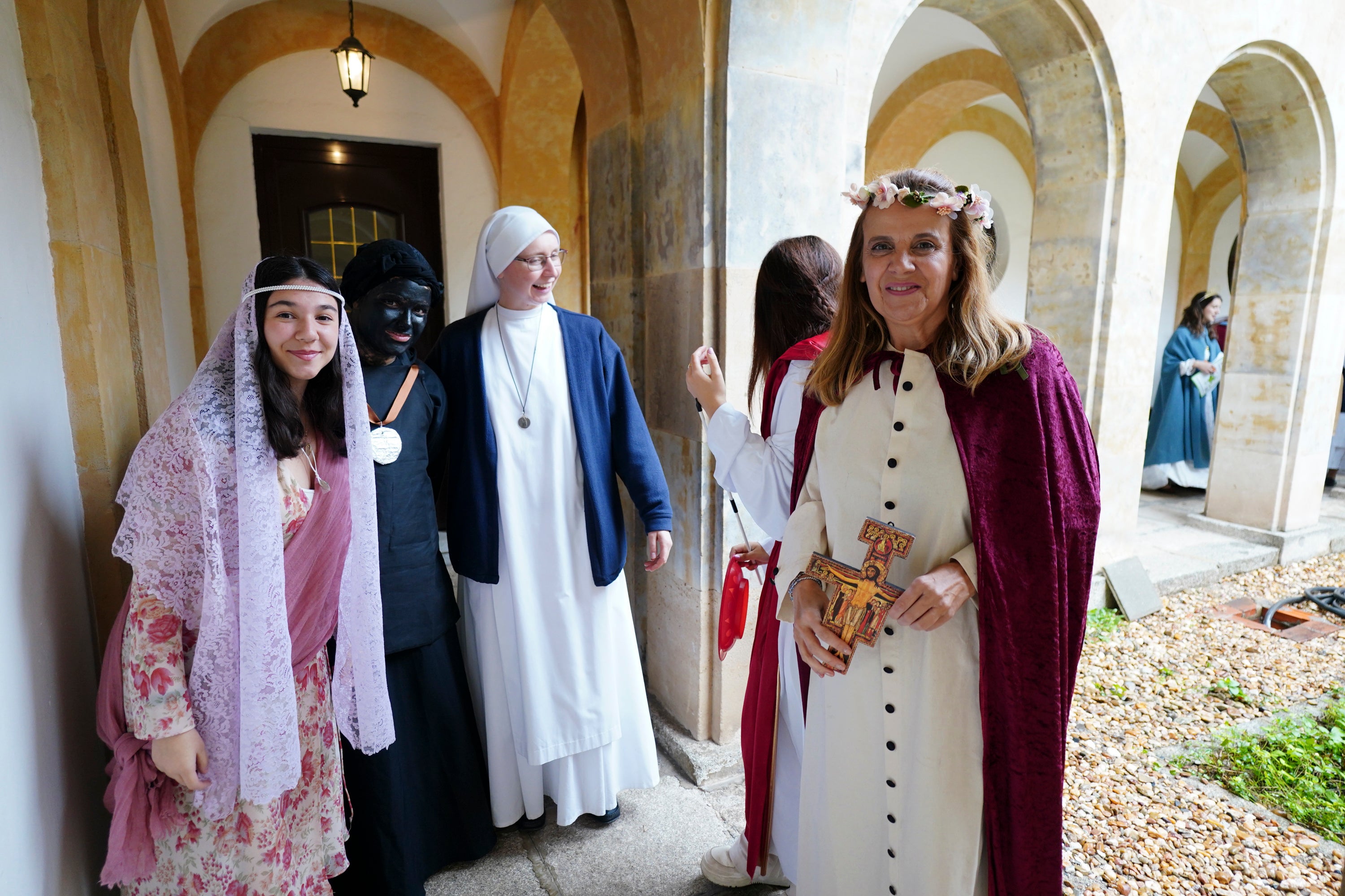 La otra cara de Halloween: disfrazarse de santo por &#039;Holywins&#039;