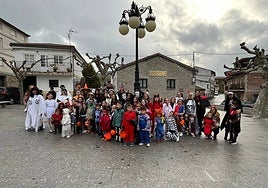 Niños y mayores disfrutaron de la jornada.