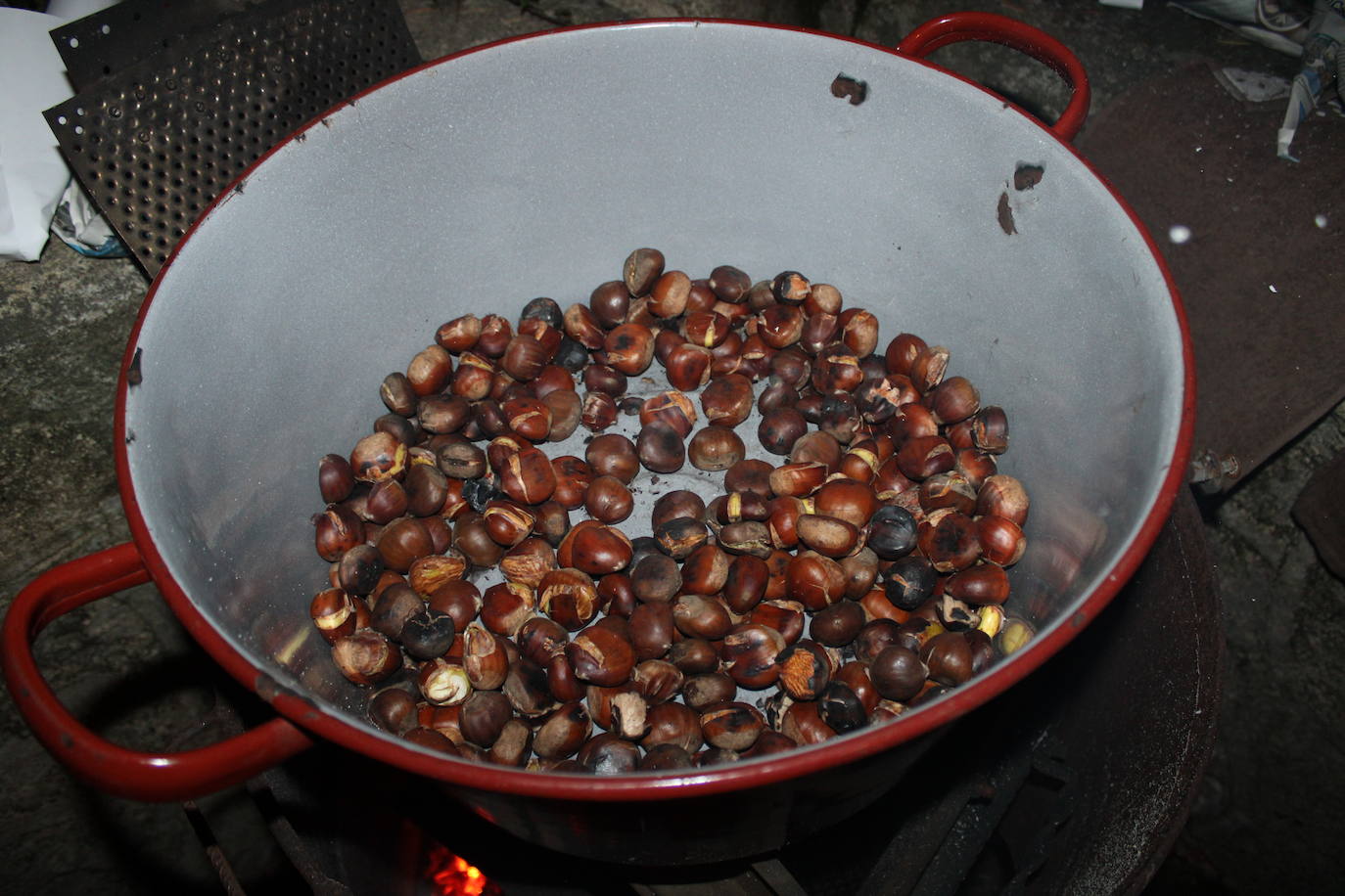 Niños y mayores disfrutan en El Tejado