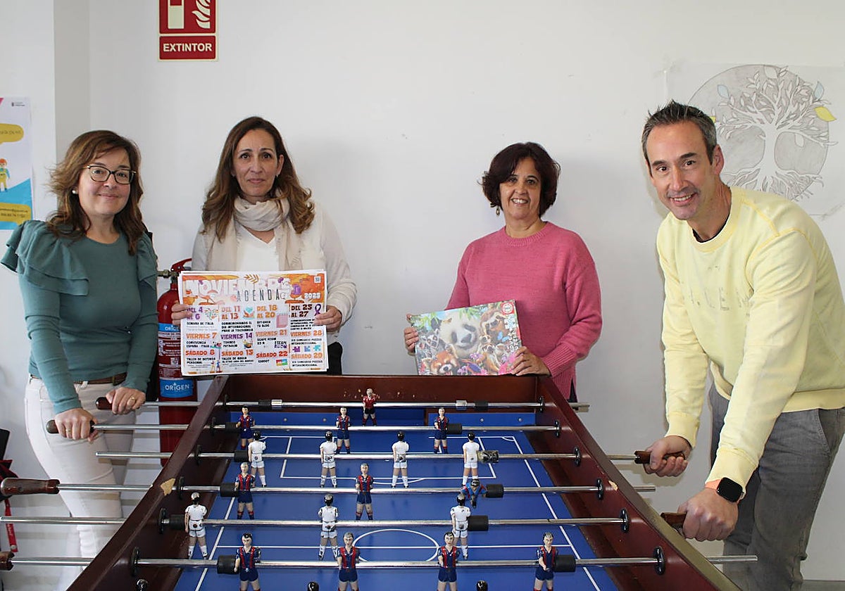 Sara García, Maite Montero, Ana Aveleira y Javier Julián.