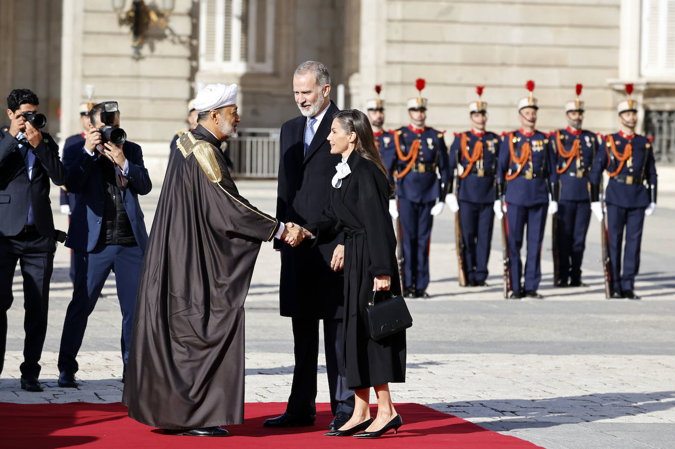 El elegante look con el que la reina Letizia ha acaparado todas las miradas del Palacio Real