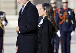 La Reina Letizia en el acto de recibimiento al Sultán de Omán