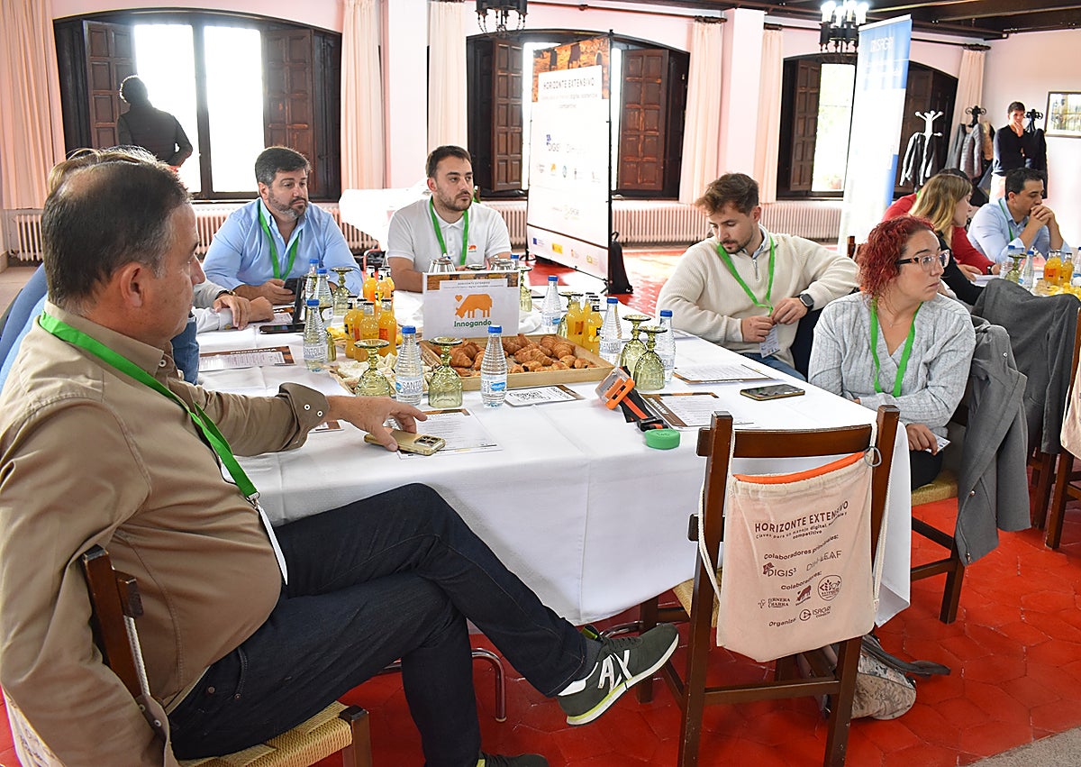 Imagen secundaria 1 - La Junta apuesta por un campo más competitivo a través de la digitalización y la formación tecnológica