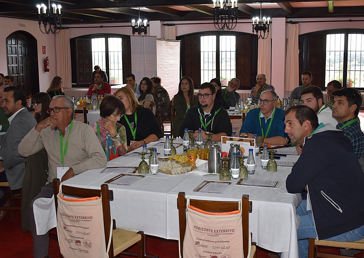 Imagen secundaria 1 - La Junta apuesta por un campo más competitivo a través de la digitalización y la formación tecnológica