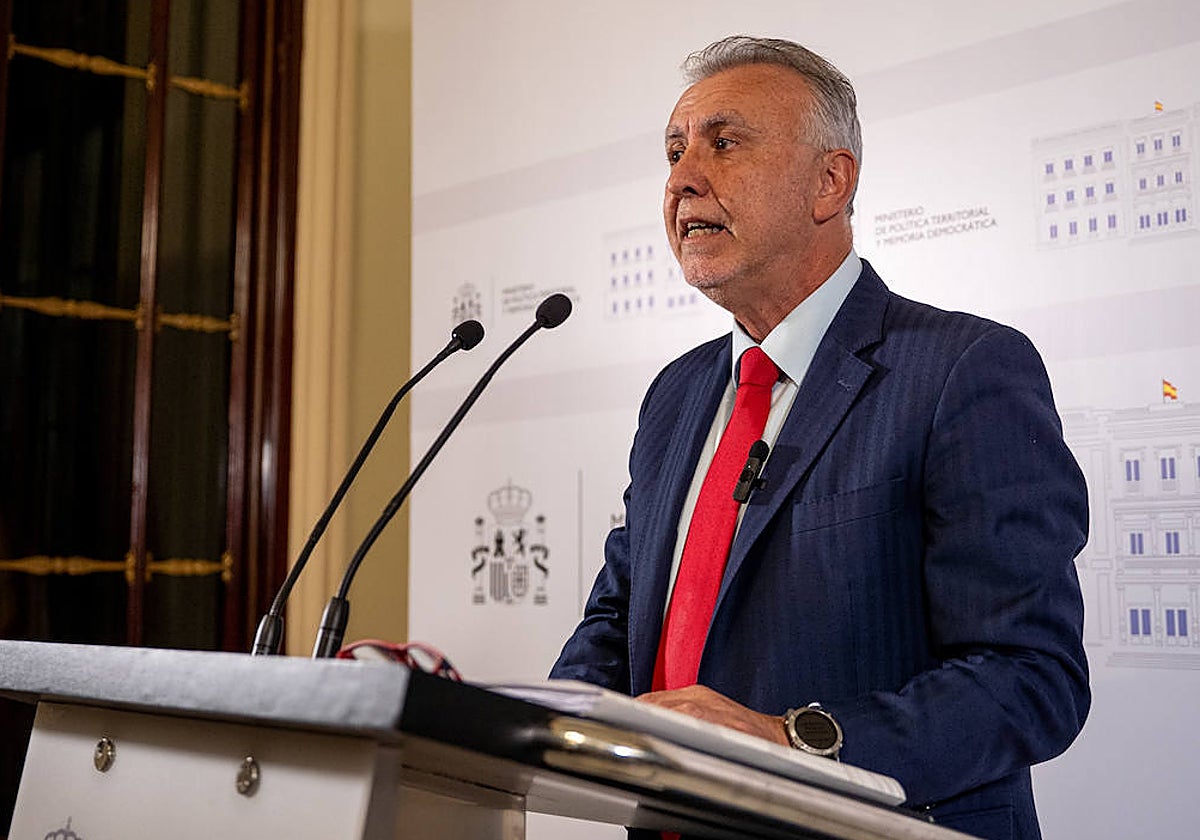 El ministro de Política Territorial y Memoria Democrática, Ángel Víctor Torres.