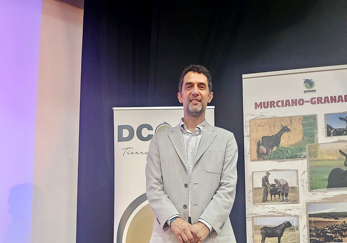 Christian de la Fe, catedrático de Sanidad Animal de la Facultad de Veterinaria de la Universidad de Murcia.