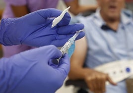 Imagen de la vacunación en una campaña anterior en residencias.