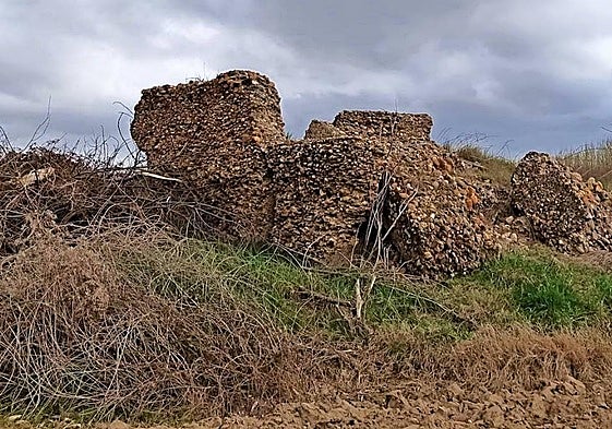 Antigua imagen del Castillo de la Torre Mocha, en Naharros del Río.