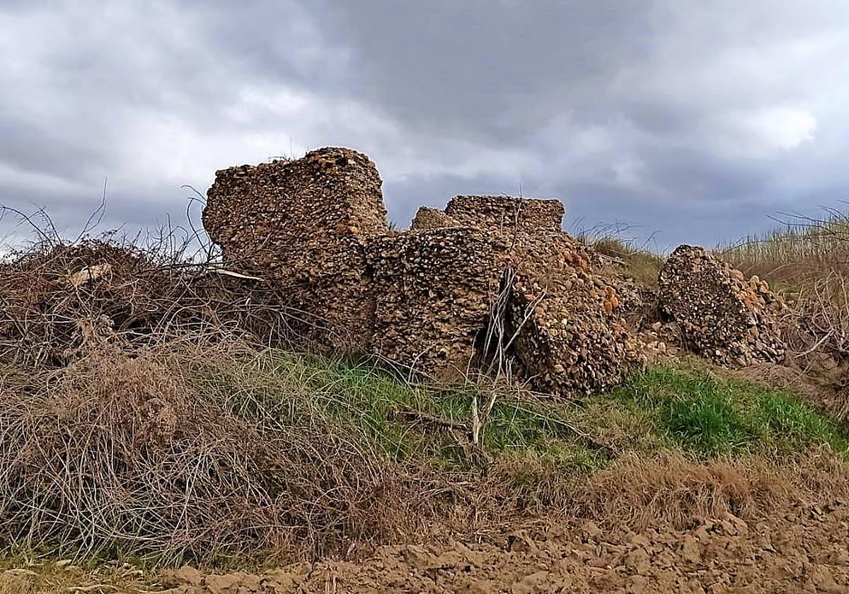 Antigua imagen del Castillo de la Torre Mocha, en Naharros del Río.