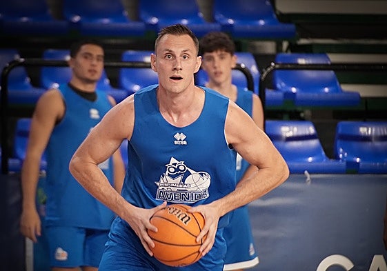 Dorien Lemoine, entrenando con sus compañeros en el Würzburg Silvia Domínguez.