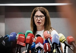 La exmilitante socialista Leire Díez durante una rueda de prensa.