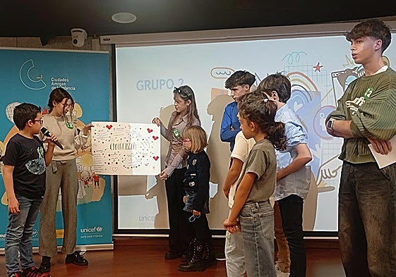 Los pequeños de Carbajosa durante su intervención en Valladolid.