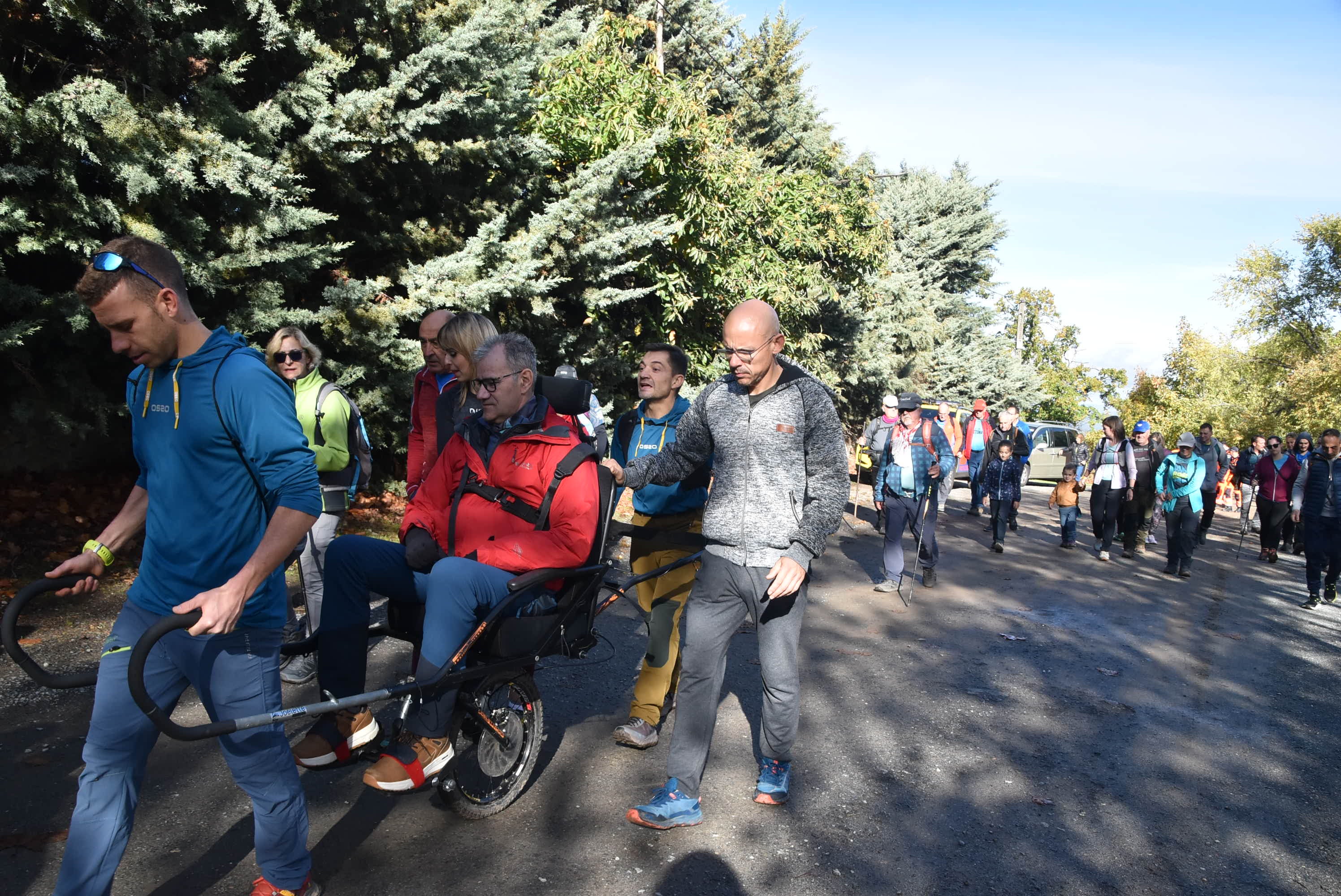 «A base de mucho esfuerzo, puedo andar con muletas»