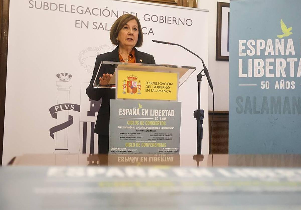 Rosa López, en la presentación de los actos.