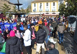 La plaza del Buen Alcalde es uno de los lugares más concurridos esos días.