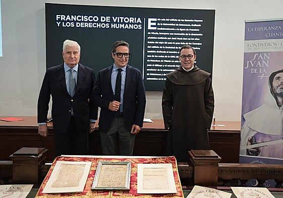 El duque de Alba, el rector de la Universidad y el prior de los Carmelitas Descalzos.