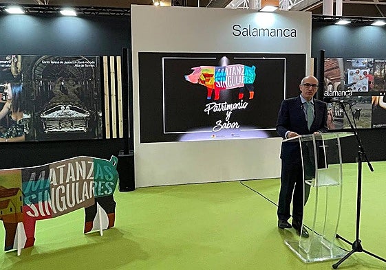 El presidente de la Diputación de Salamanca, Javier Iglesias, durante la presentación de la iniciativa este viernes en Valladolid.