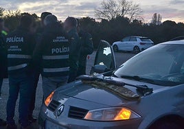 Una de las armas analizadas durante el dispositivo