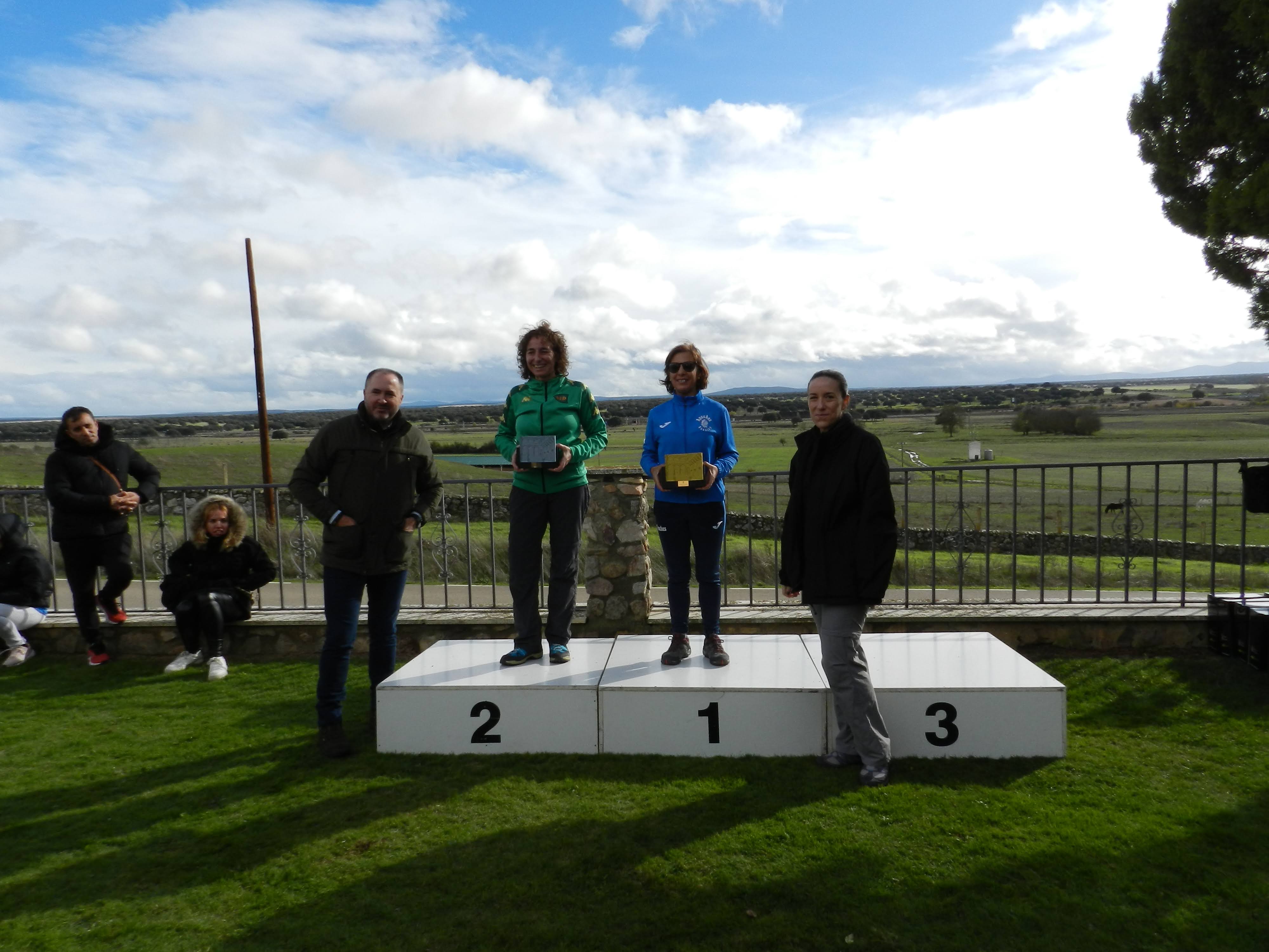 Fiesta del campo a través en Castro Enríquez: inicio de los Juegos Escolares y Carrera Popular Taurina