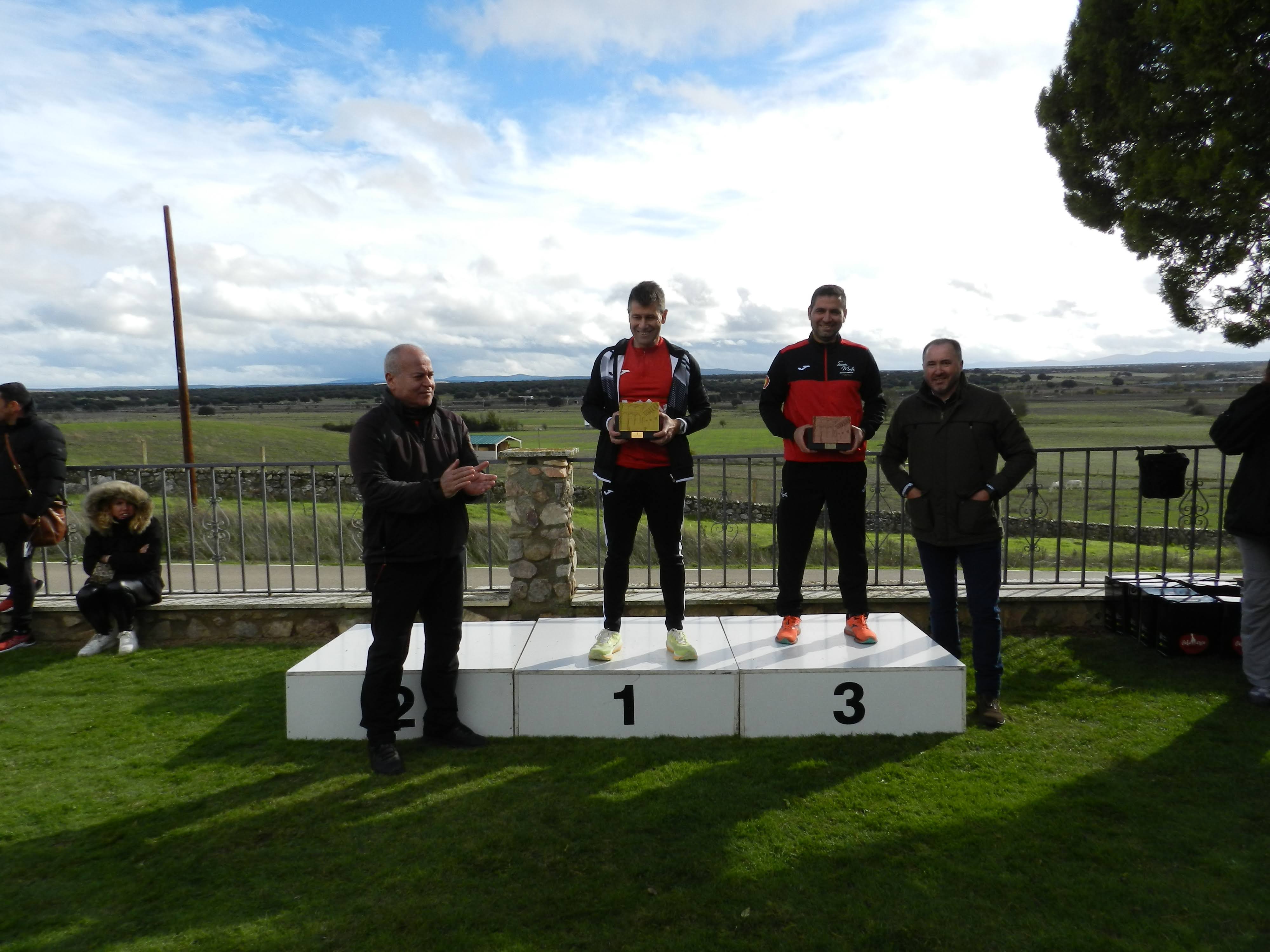 Fiesta del campo a través en Castro Enríquez: inicio de los Juegos Escolares y Carrera Popular Taurina