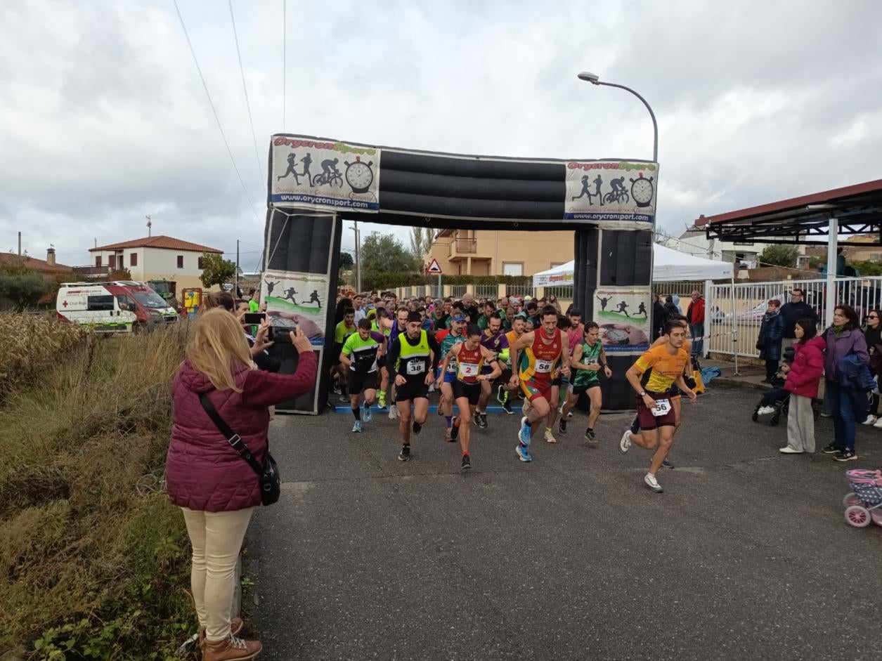 Dani Sanz y Verónica Sánchez, los más rápidos en Almenara de Tormes