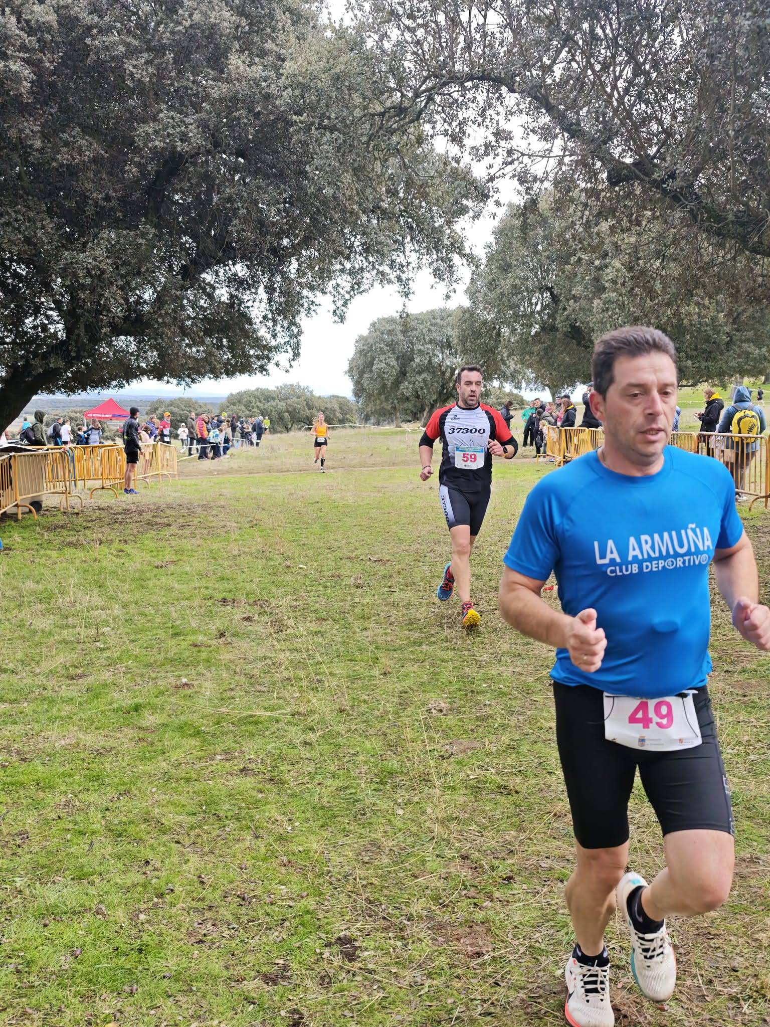 Fiesta del campo a través en Castro Enríquez: inicio de los Juegos Escolares y Carrera Popular Taurina