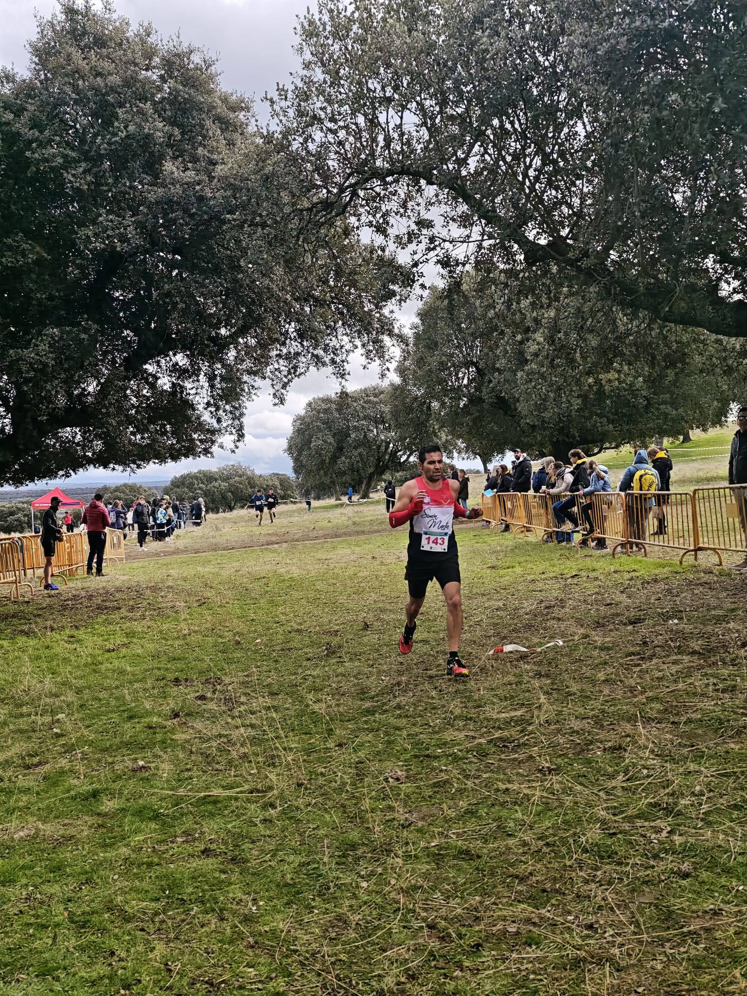 Fiesta del campo a través en Castro Enríquez: inicio de los Juegos Escolares y Carrera Popular Taurina