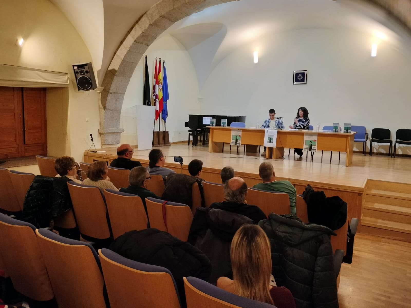 Presentación en Béjar de la novela “Daniel, el grito de las sombras”, del joven autor Hugo Escribano
