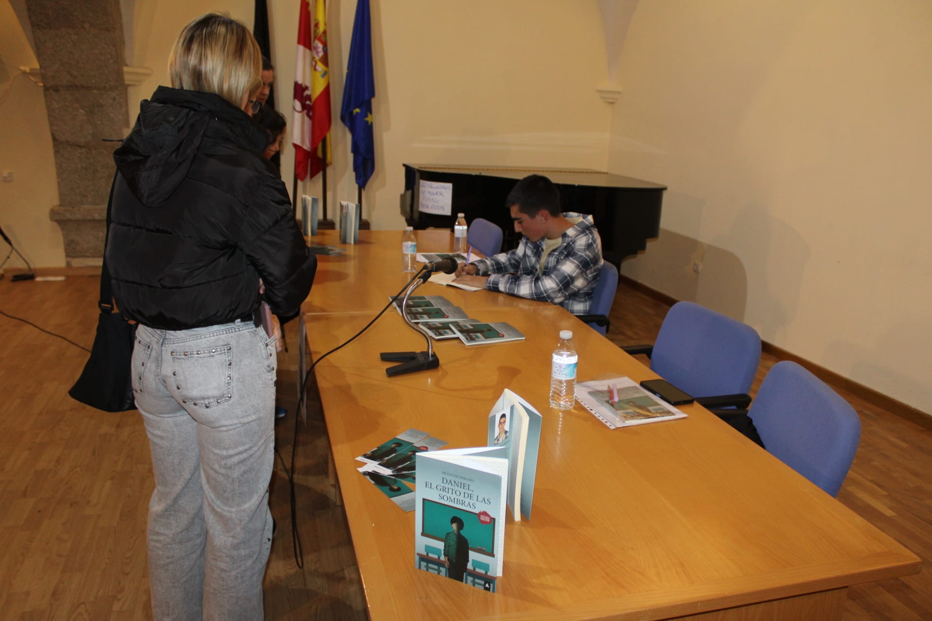 Presentación en Béjar de la novela “Daniel, el grito de las sombras”, del joven autor Hugo Escribano