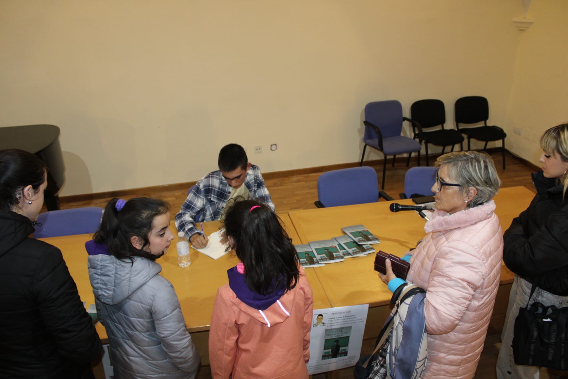 Presentación en Béjar de la novela “Daniel, el grito de las sombras”, del joven autor Hugo Escribano