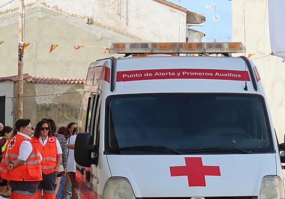 Equipo de Cruz Roja en Peñaranda.