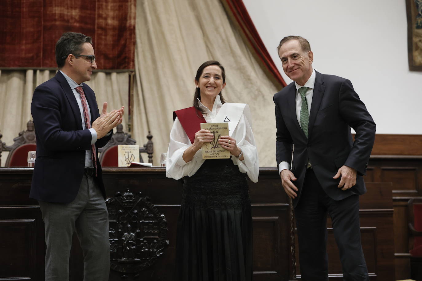 Alumni reconoce a sus nuevos socios de honor