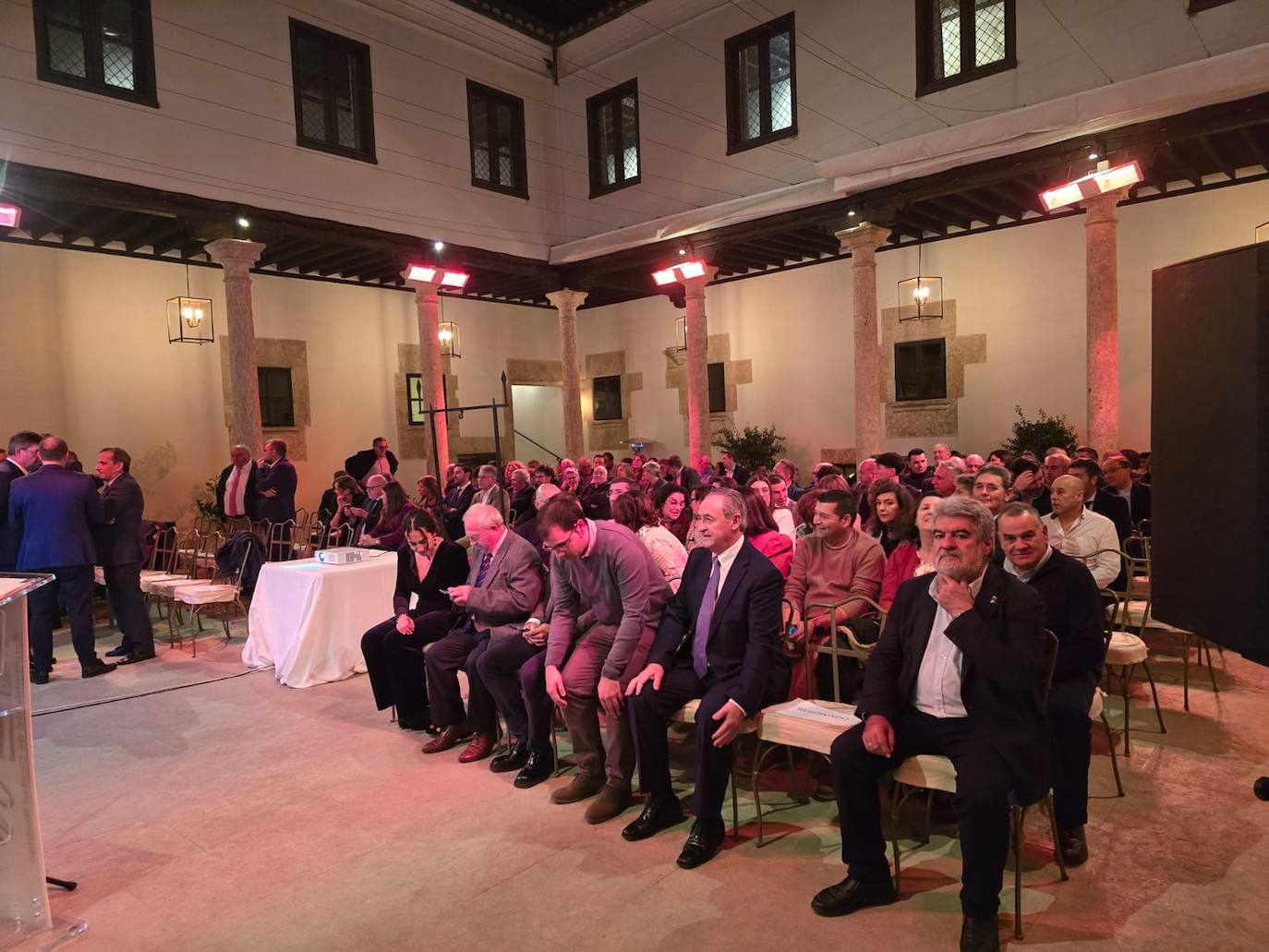 Ciudad Rodrigo distingue al sector empresarial