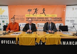 Casimiro Blanco, Santiago Santa Cruz y Jesús María Ortiz, en la presentación de este viernes.