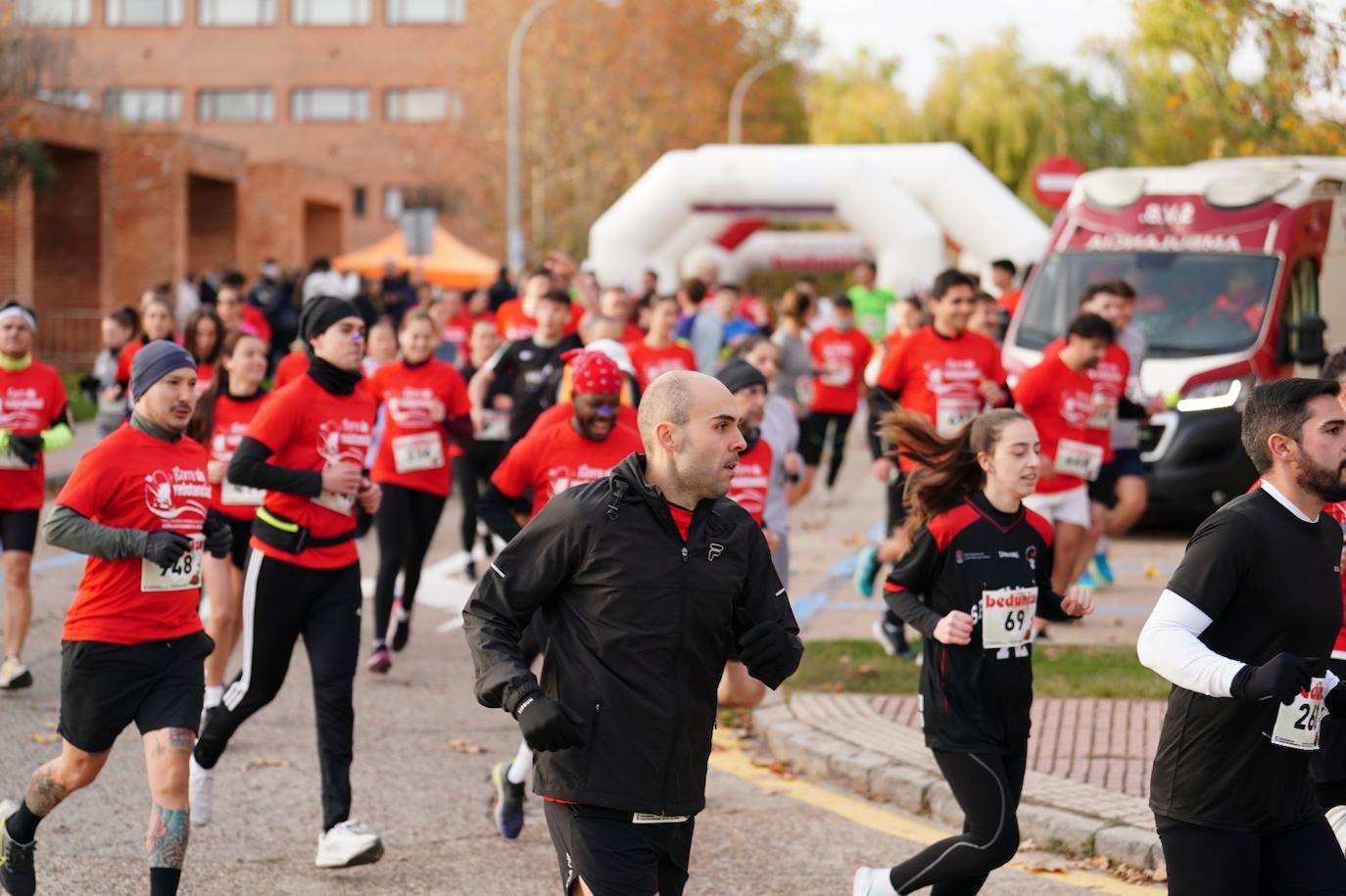 La Facultad de Farmacia impulsa la lucha contra la resistencia a los antibióticos con la quinta edición de &#039;Corre sin resistencias&#039;