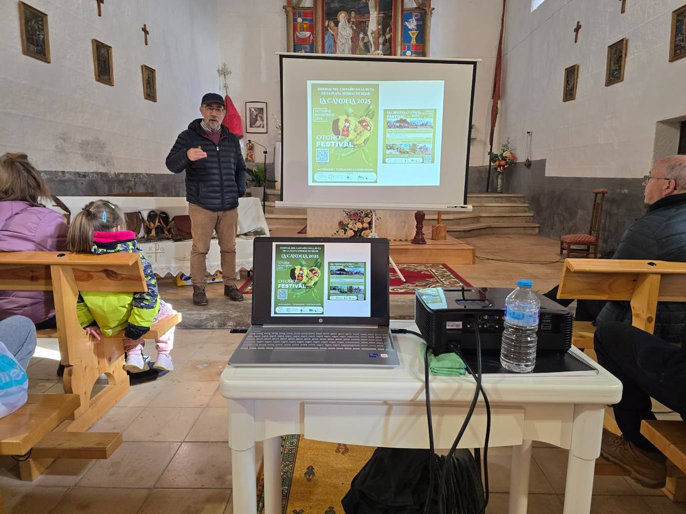 Valdehijaderos acoge una animada jornada dentro del Festival de la Candela