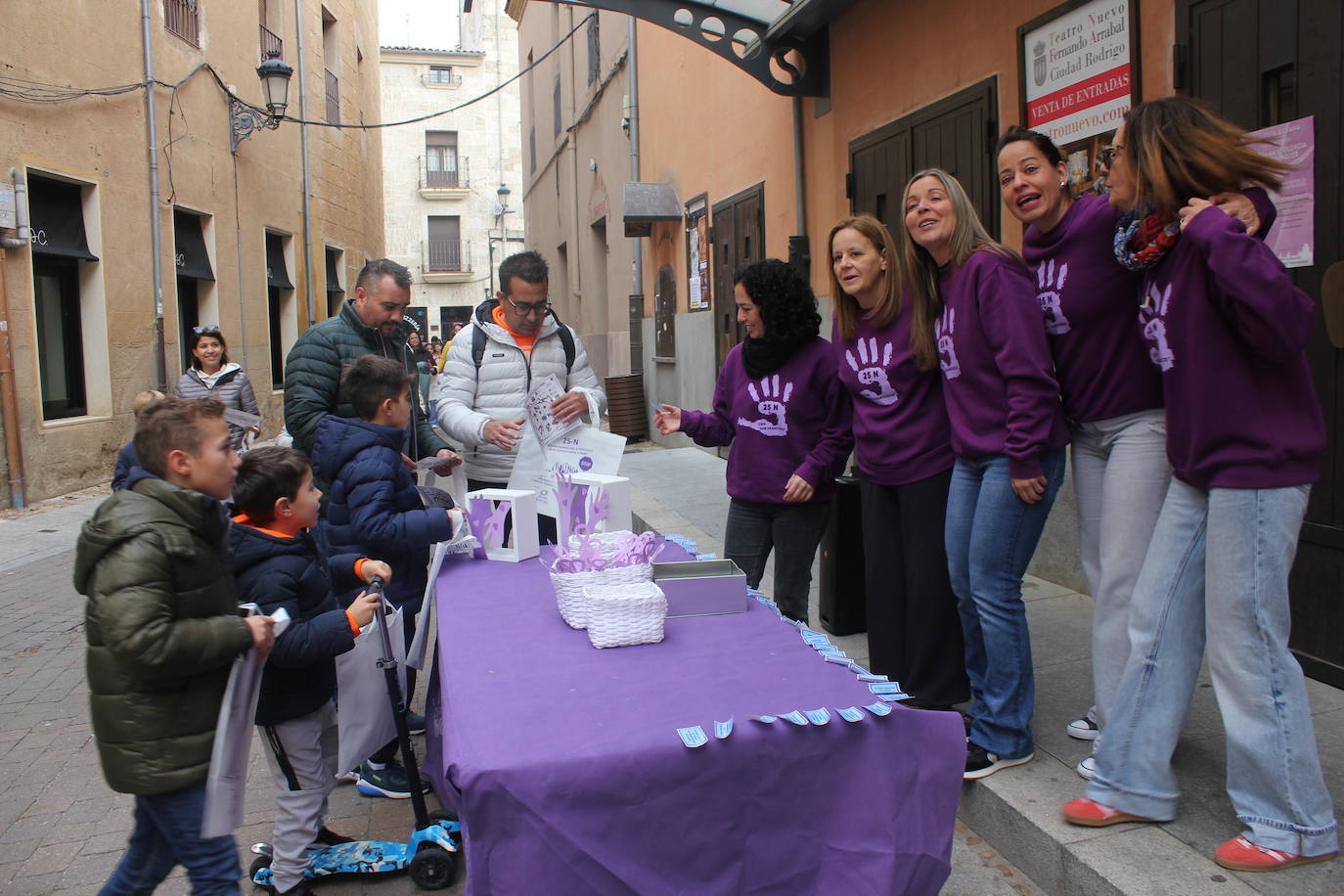 Ciudad Rodrigo protege a la mujer en la XIII Ruta Urbana