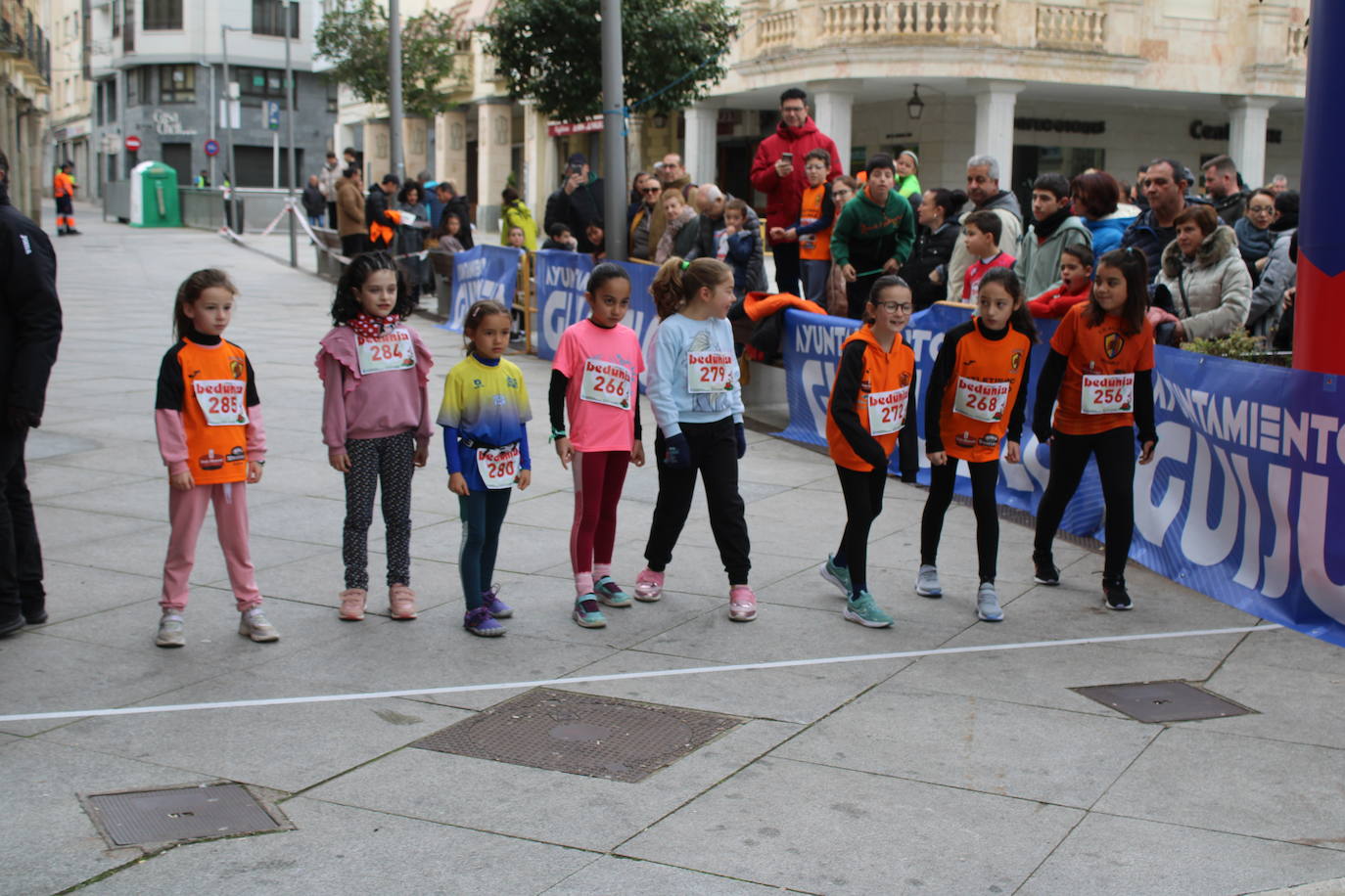 Guijuelo disfruta con su jamón velo más solidario
