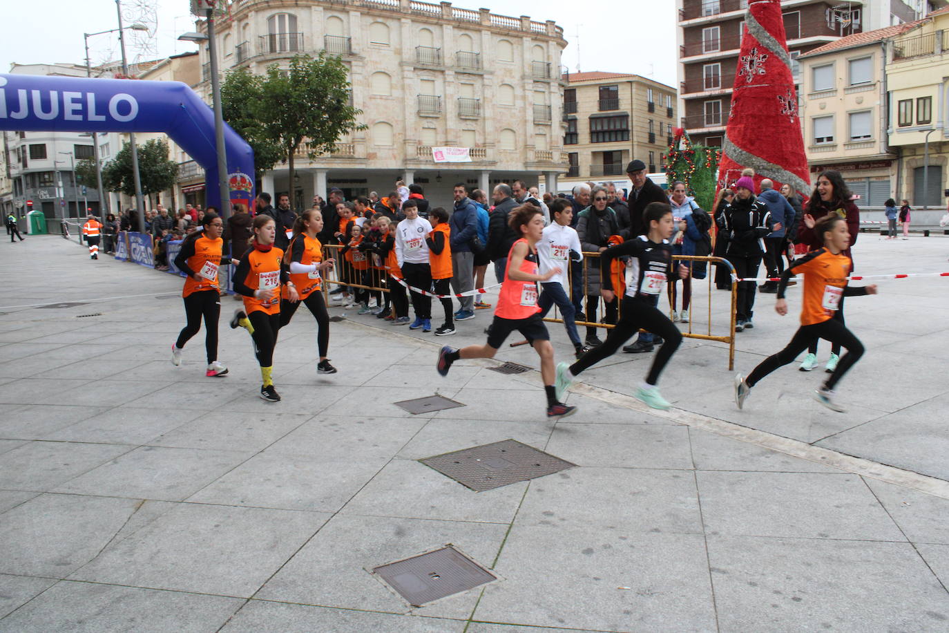 Guijuelo disfruta con su jamón velo más solidario