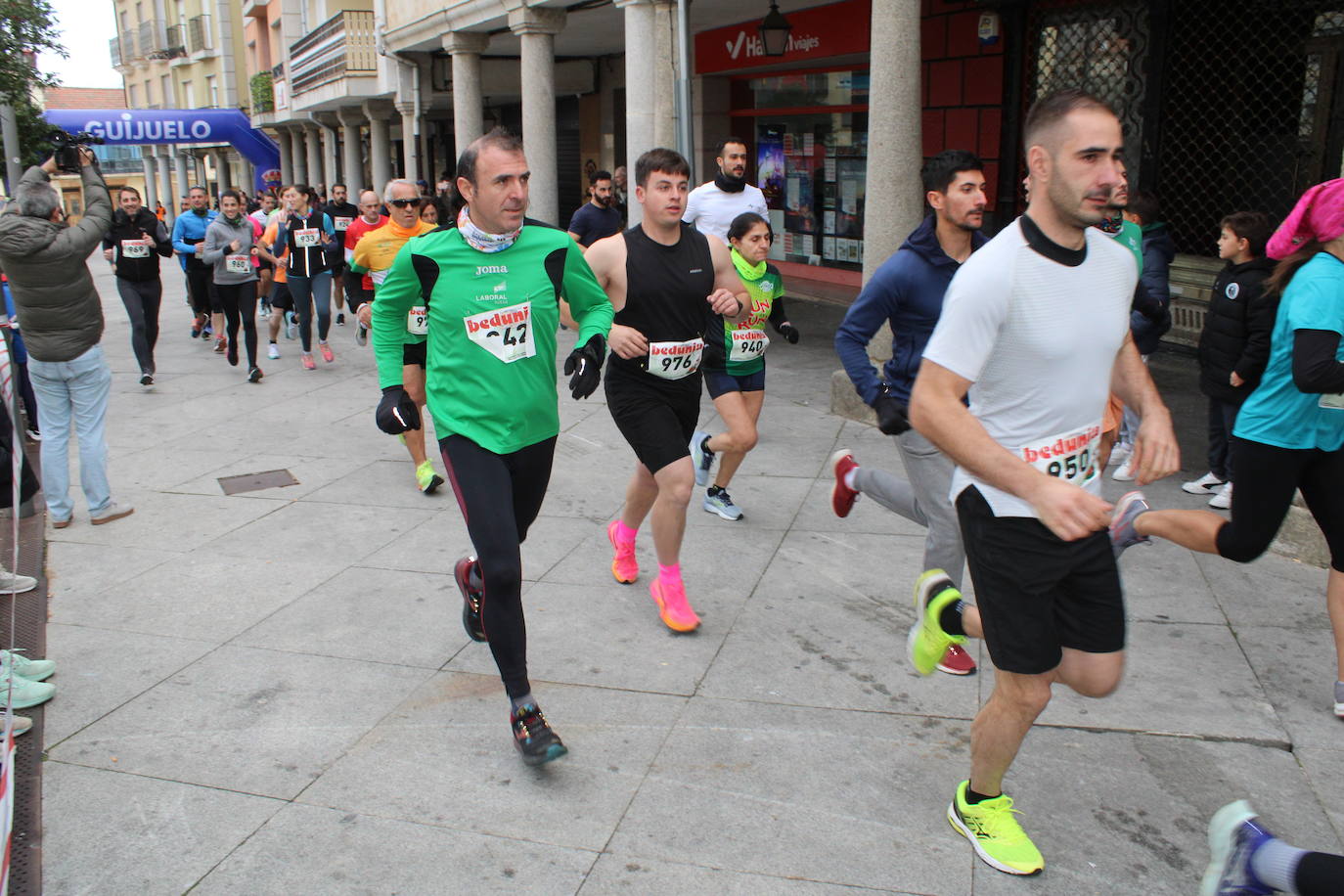 Guijuelo disfruta con su jamón velo más solidario