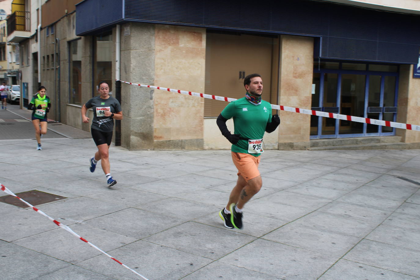 Guijuelo disfruta con su jamón velo más solidario