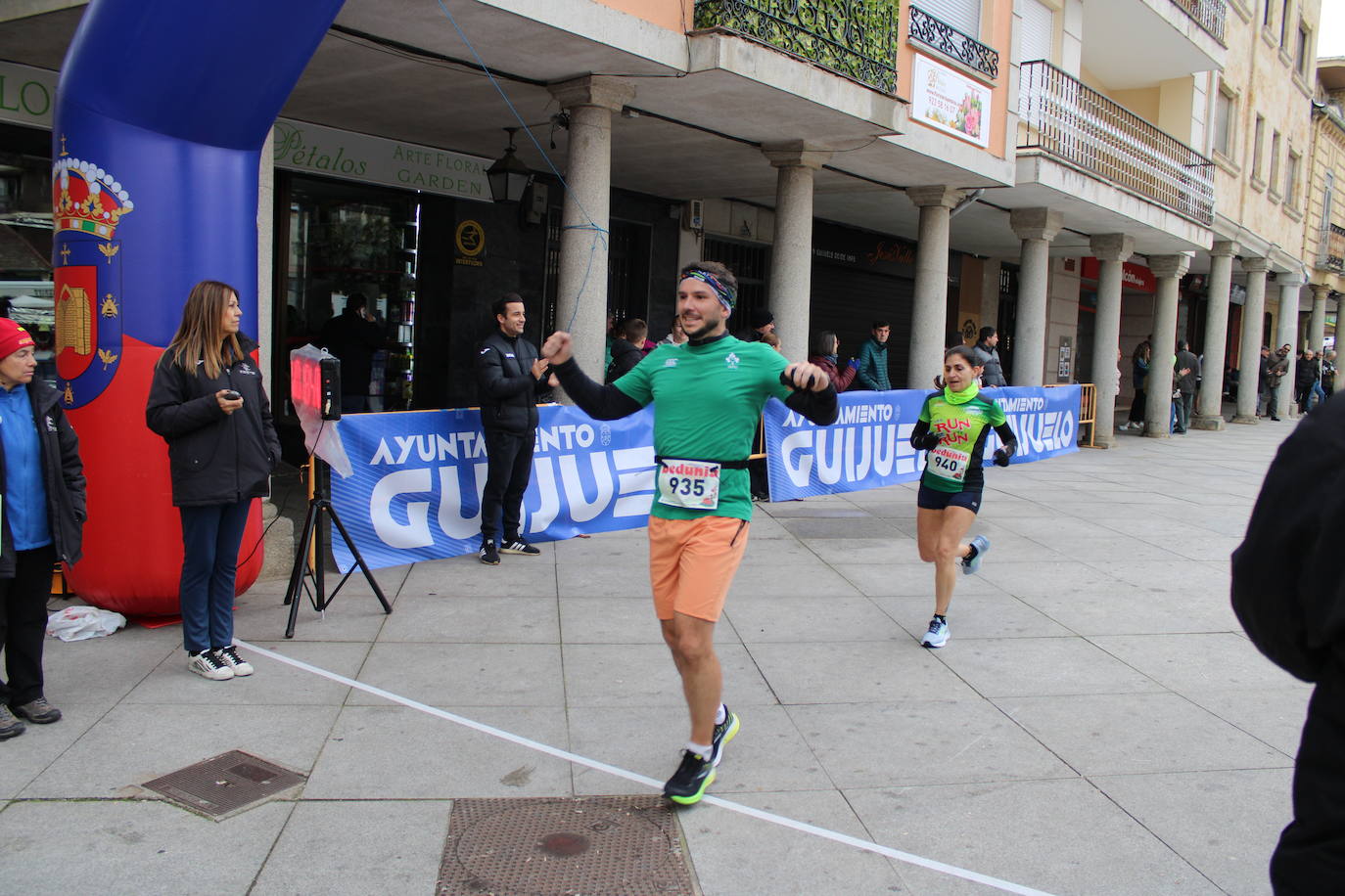 Guijuelo disfruta con su jamón velo más solidario
