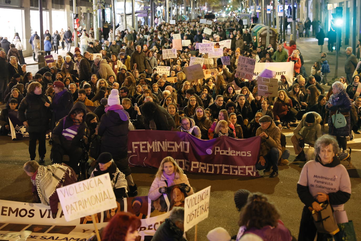 Por las que están y por las que faltan: un 25-N que multiplica el compromiso en Salamanca, en imágenes