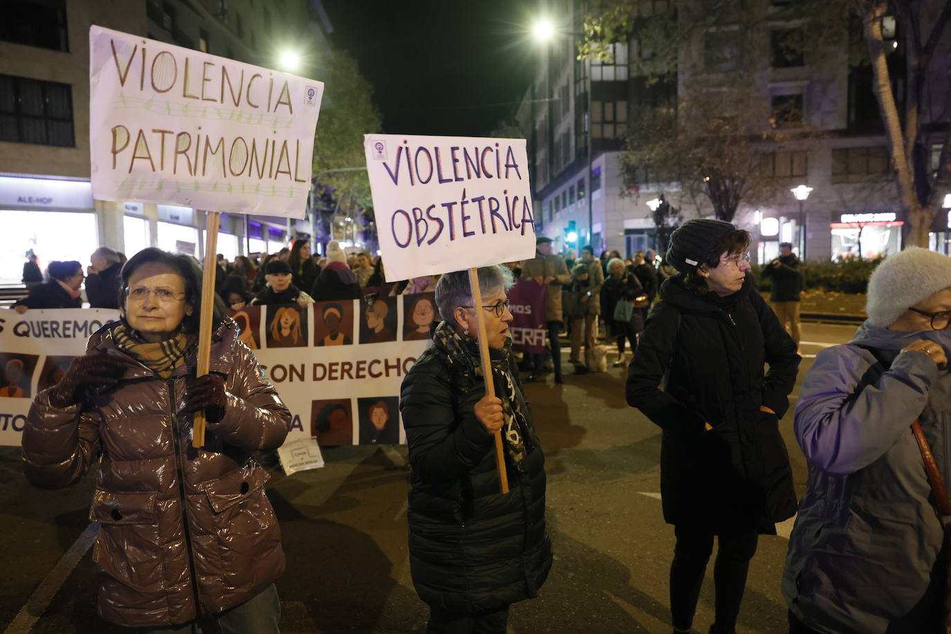 Por las que están y por las que faltan: un 25-N que multiplica el compromiso en Salamanca, en imágenes