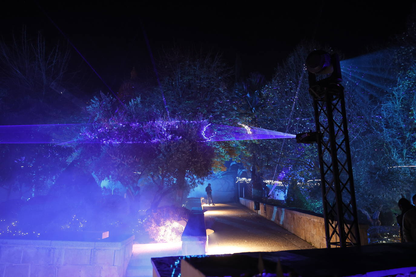 El encanto de la Navidad recala en Salamanca: el jardín mágico del Huerto, en imágenes