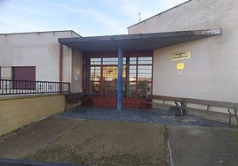 Entrada principal de la residencia de Pereña.